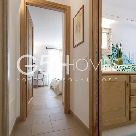 Vila Penthouse, Sulla Spiaggia, Idromassaggio, Moderna, Full Optional, Wi-fi Marinella (Sardinia)
