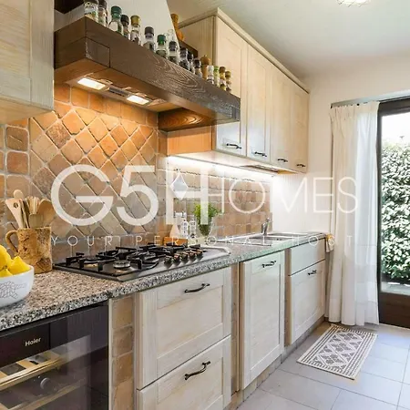Penthouse, Sulla Spiaggia, Idromassaggio, Moderna, Full Optional, Wi-fi *
