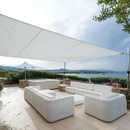 Penthouse, Sulla Spiaggia, Idromassaggio, Moderna, Full Optional, Wi-fi *