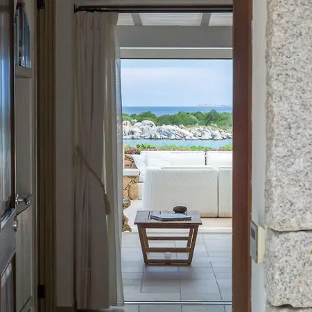 Penthouse, Sulla Spiaggia, Idromassaggio, Moderna, Full Optional, Wi-fi Marinella (Sardinia)